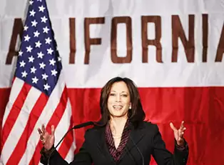 Kamala Harris Is NOT 'the Queen of Locking Up Marijuana Users' and Never Was