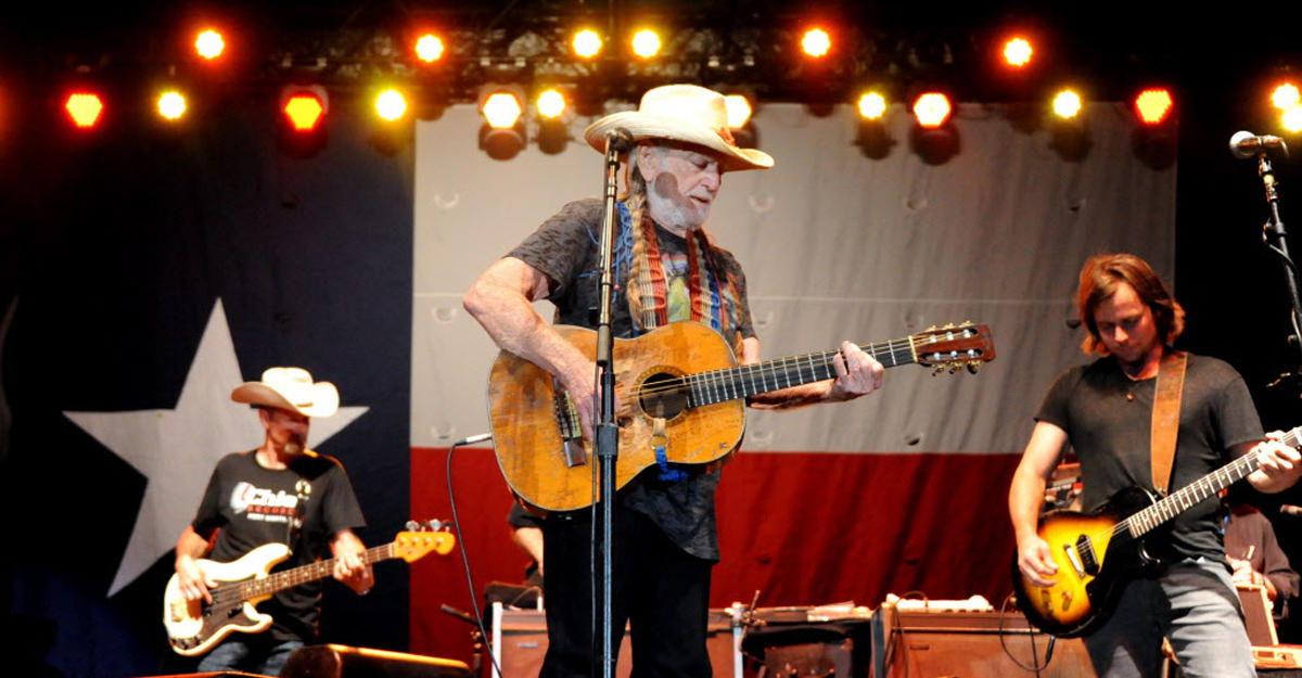 Concert Review Willie Nelson's 4th of July Picnic